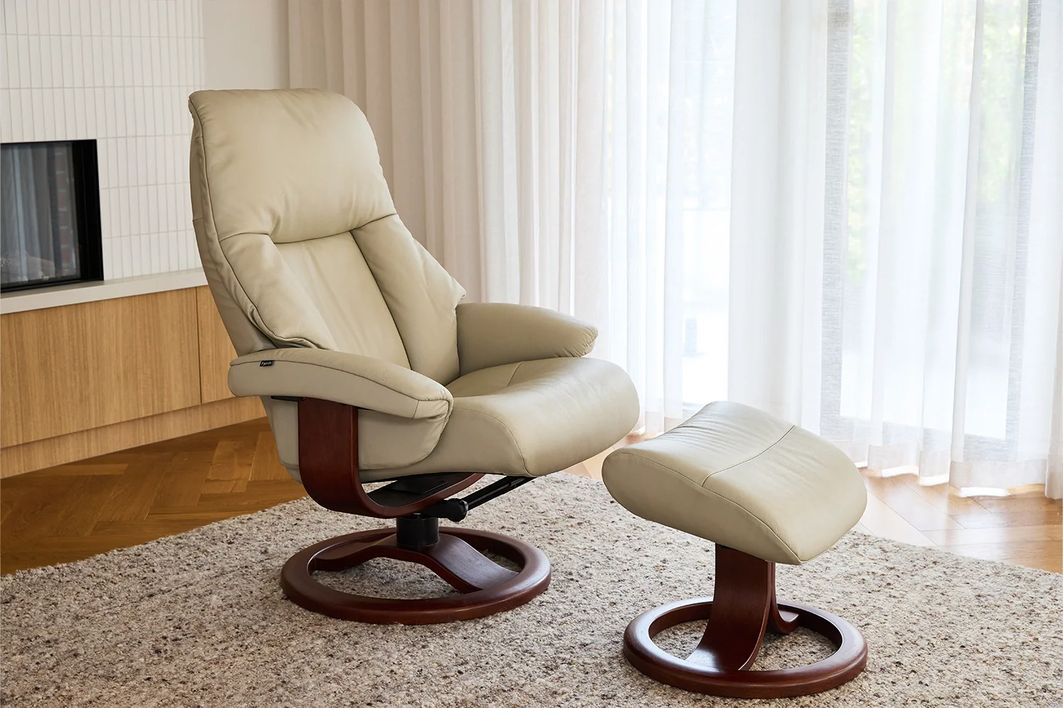 Alfa Fjords Recliner + Footstool Large - Dove Leather