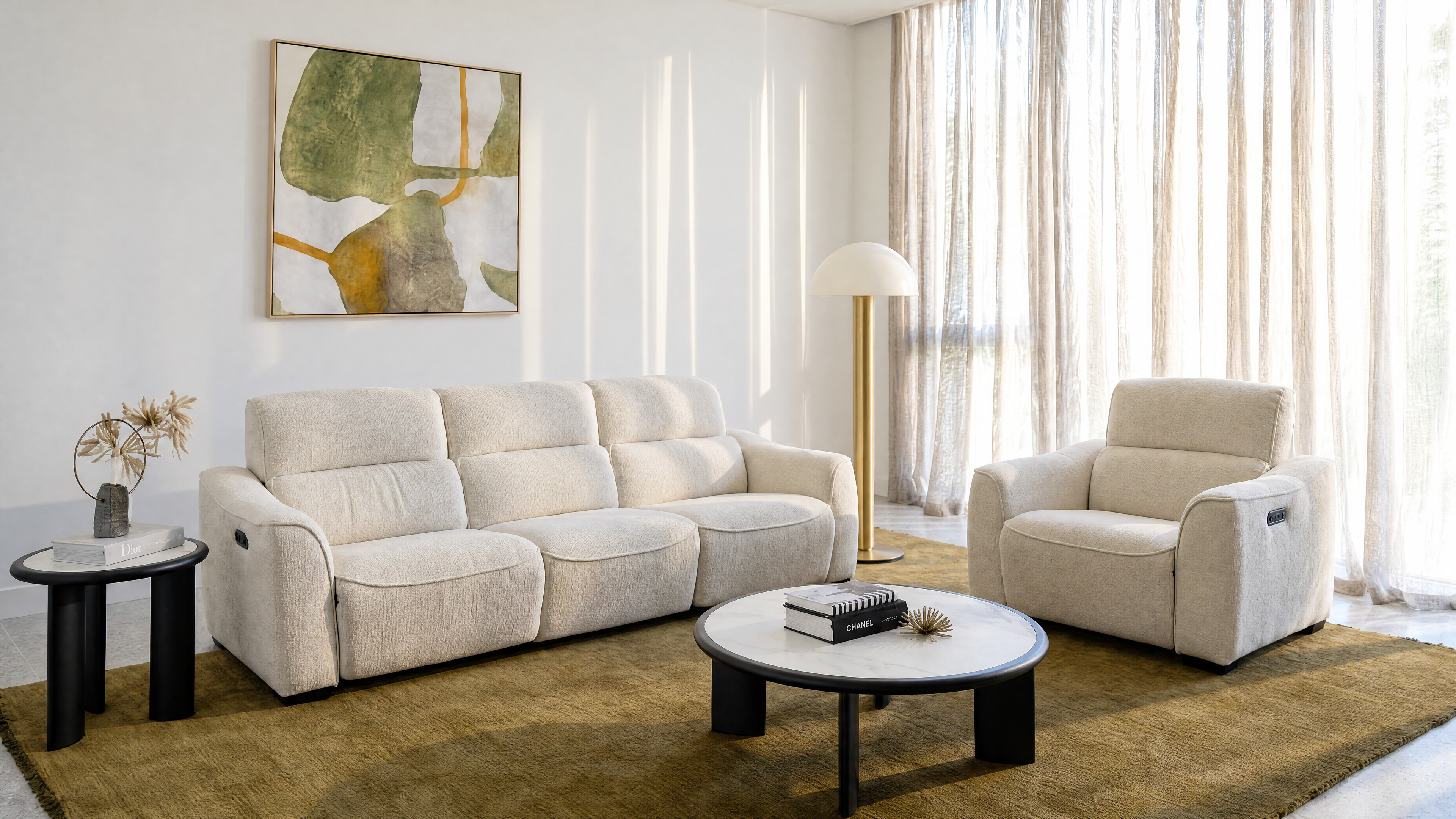 Tara 3.5 Seater With Electric Recliners And Telescopic Headrests