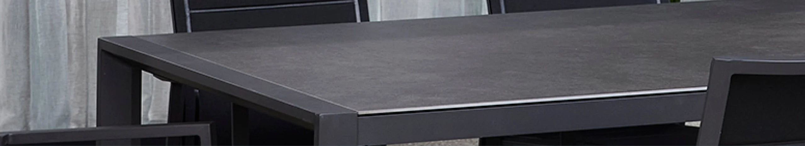 Outdoor Dining Tables