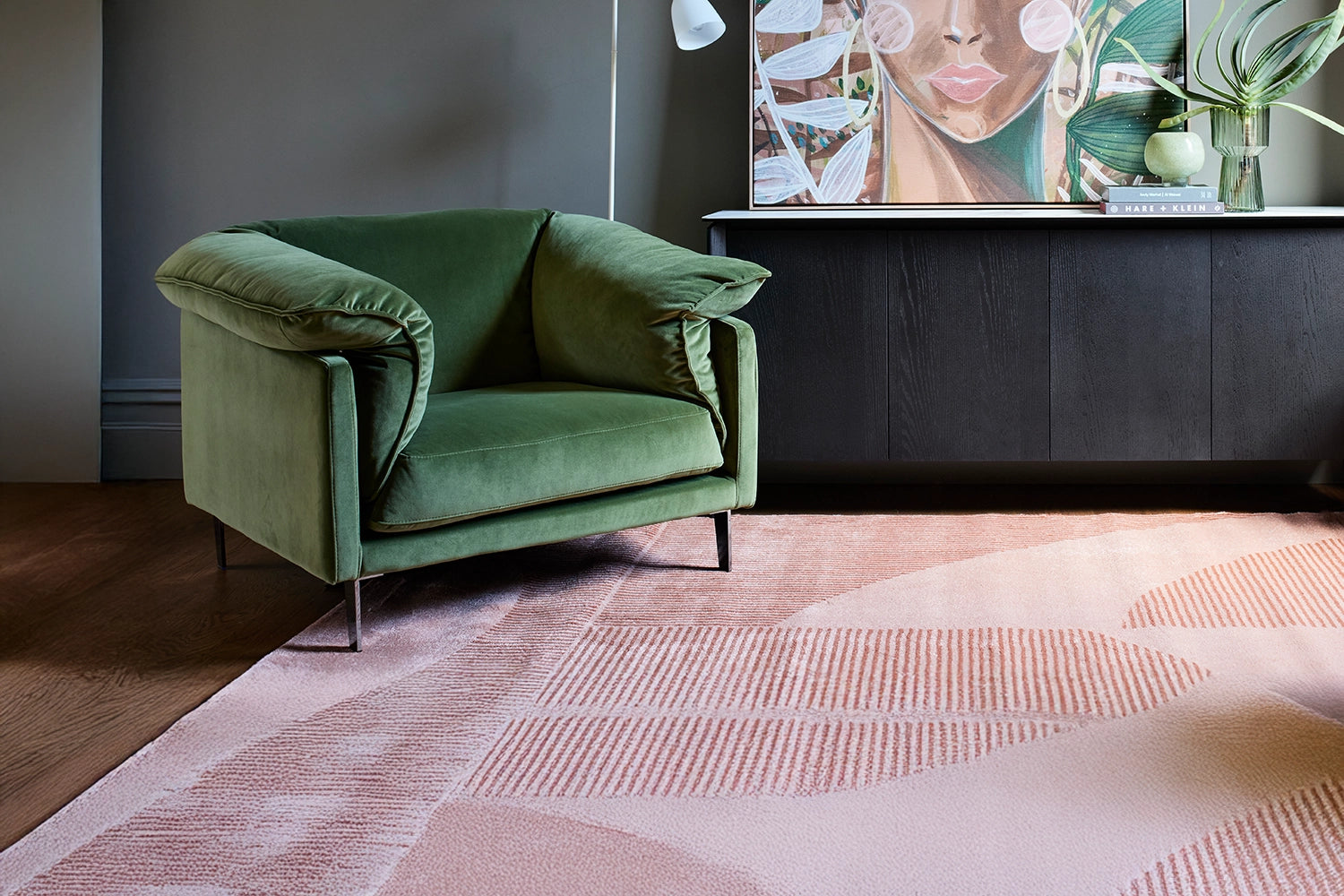 Sela Velvet Accent Chair