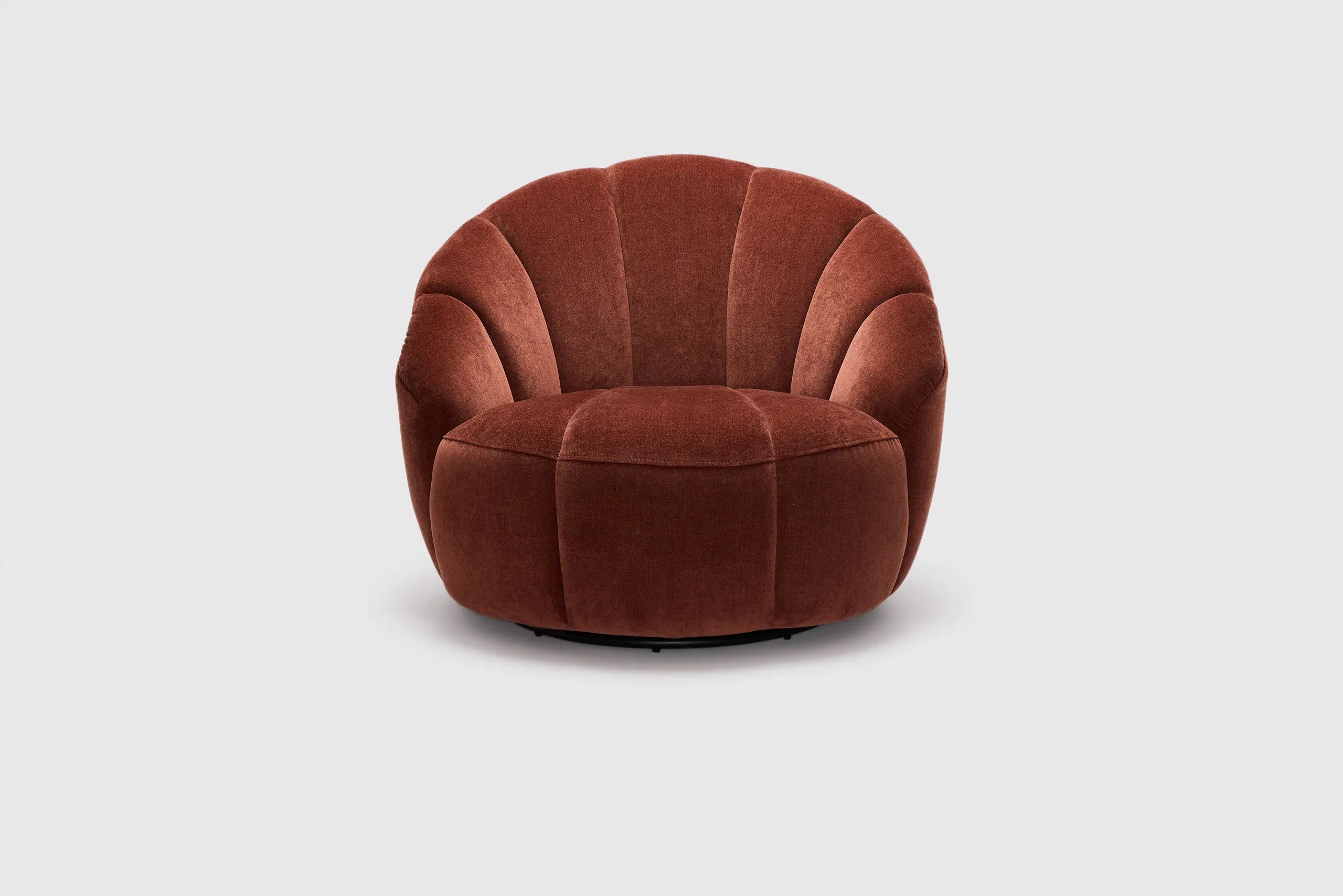 Hub Swivel Chair